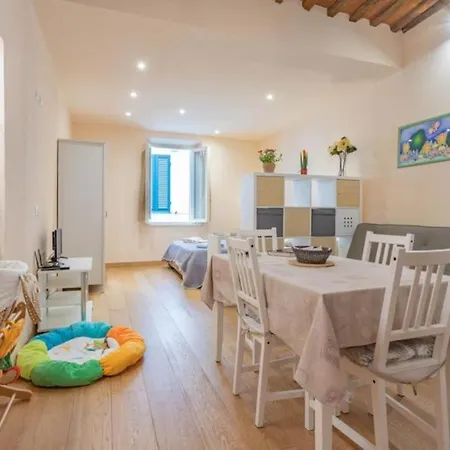 Apartment Luccadentro - Centro Storico *